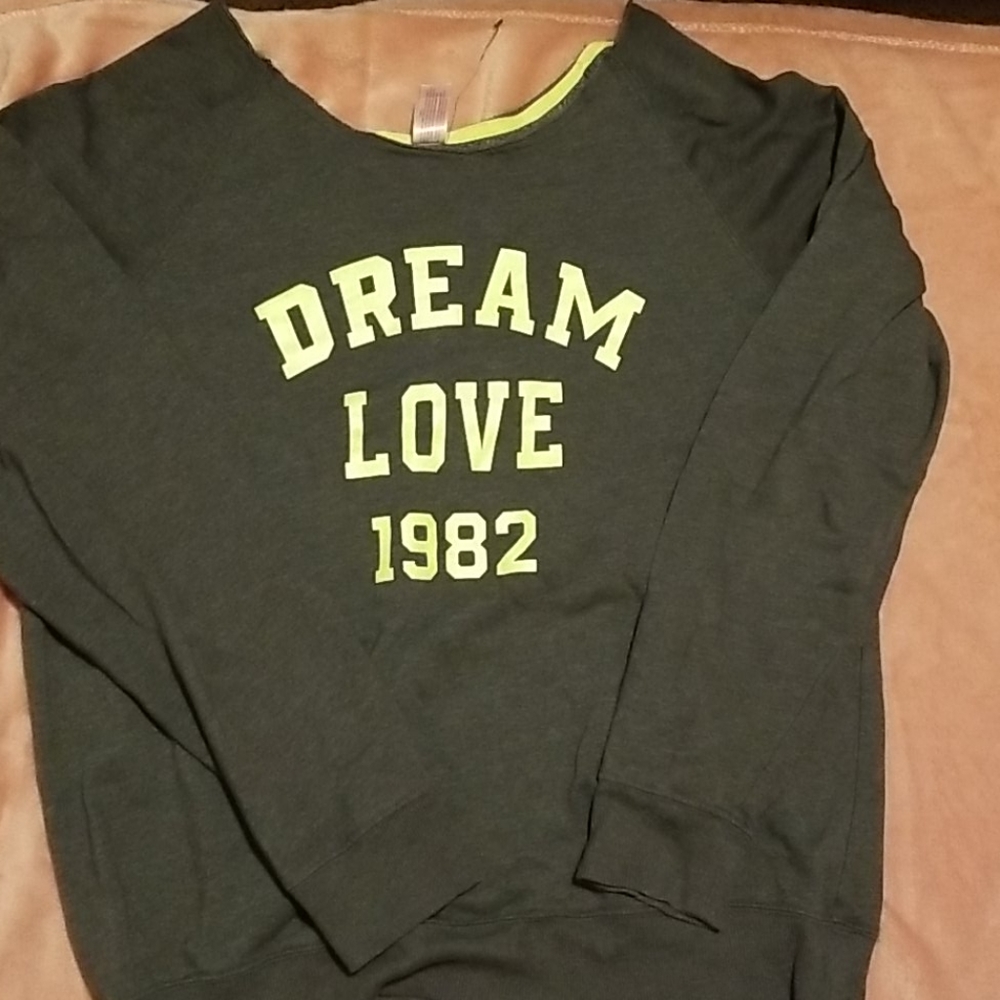Sweatshirt